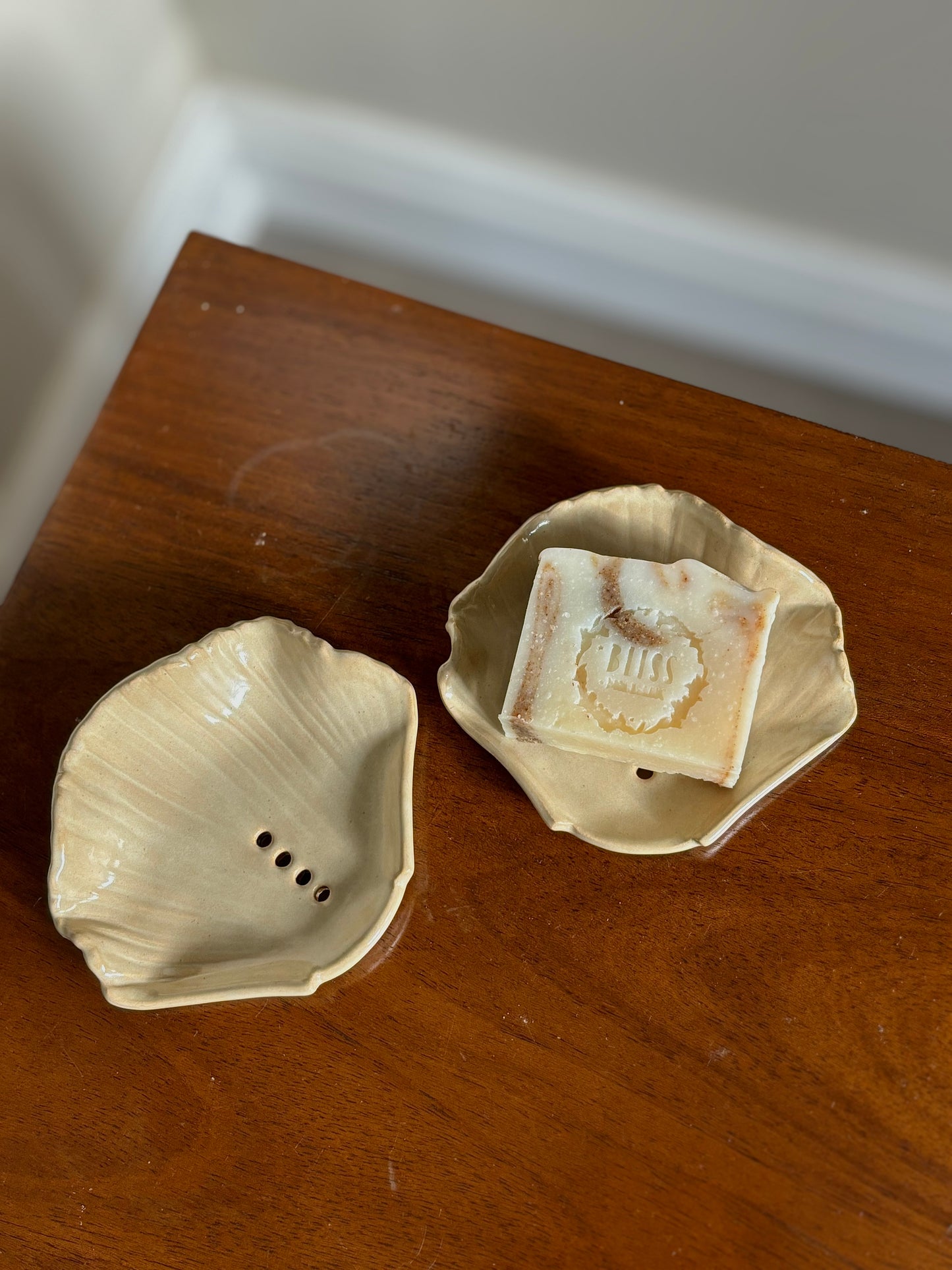 Ceramic soap dish in beige glaze