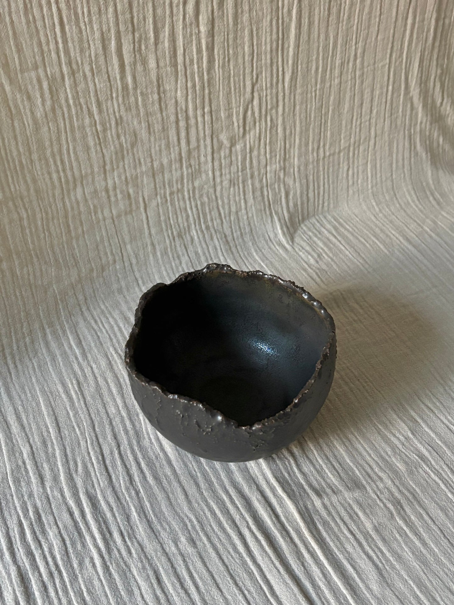 Textured decorative bowl