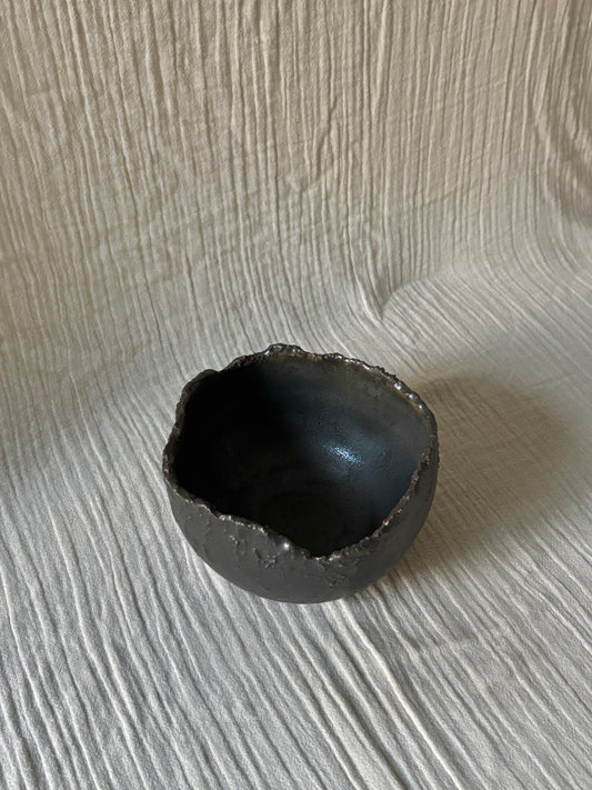 Textured decorative bowl