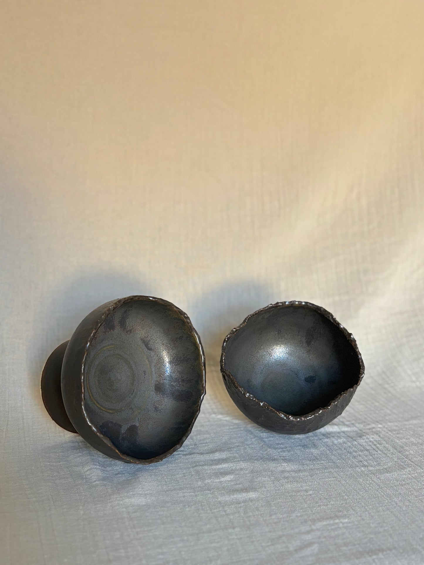 Textured decorative bowl