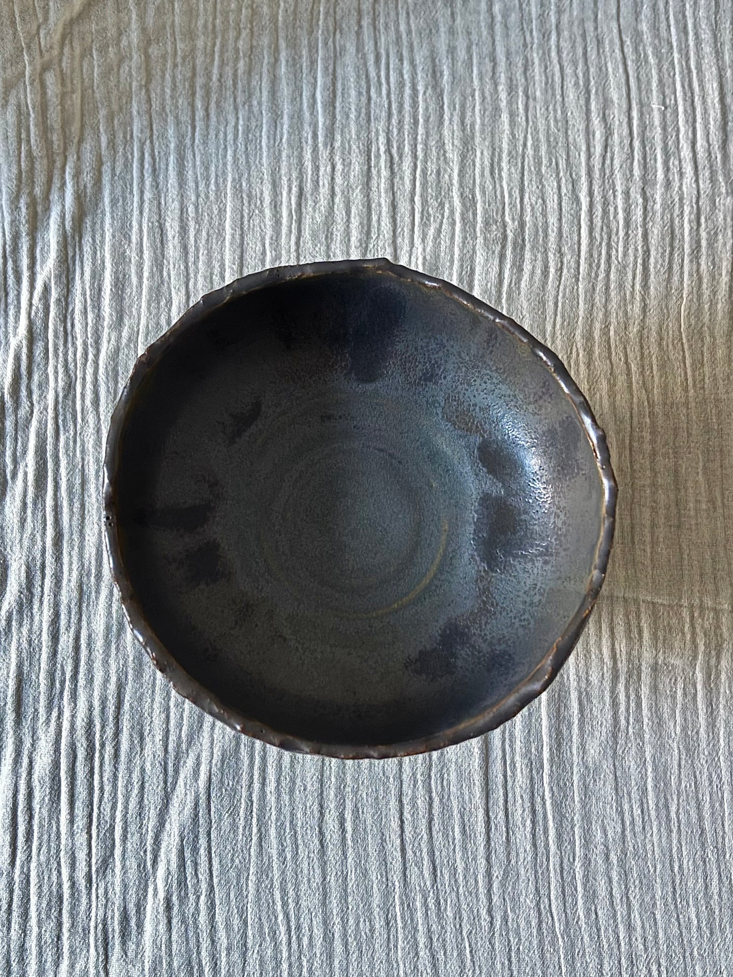 Textured decorative pedestal bowl