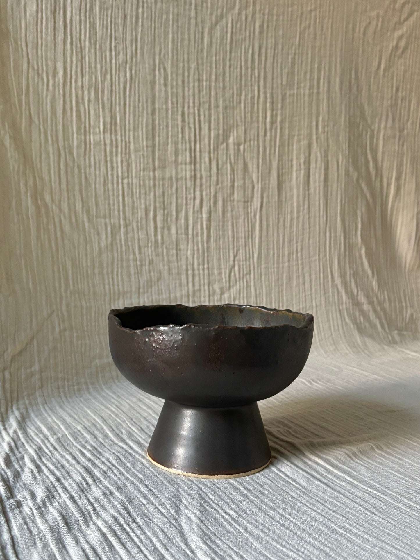 Textured decorative pedestal bowl